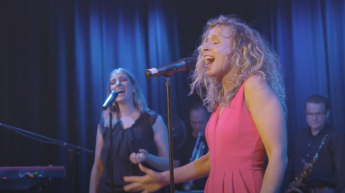 Maria im Thalhaus mit eigenen Songs